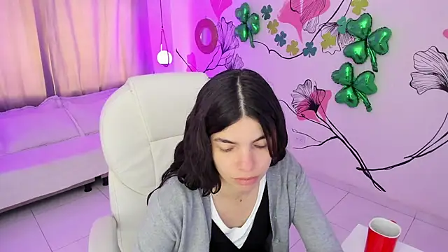 Snapshot of Isabela_Fiorelli chatting on March 28, 2026, 1:23 pm Isabela Fiorelli online show from March 28, 2026, 1:23 pm
