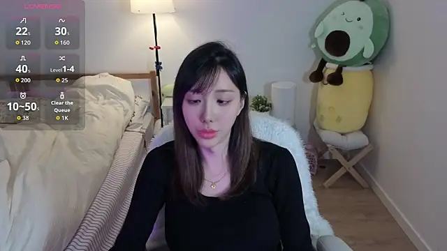 joycemilka online show from April 8, 2026, 12:06 pm