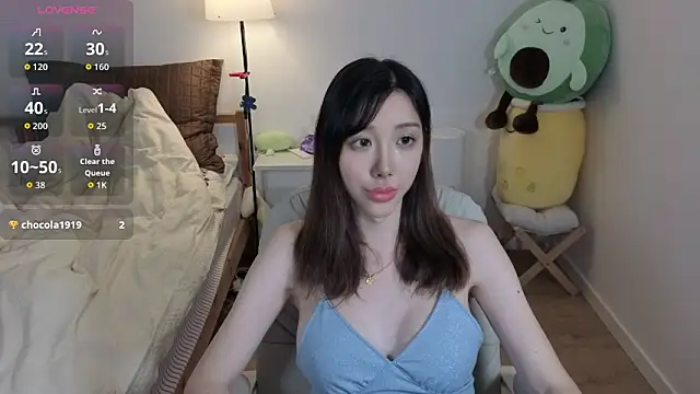 joycemilka online show from April 4, 2026, 11:50 am