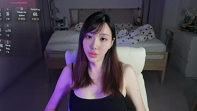 Snapshot of joycemilka chatting on June 11, 2026, 12:24 pm joycemilka online show from June 11, 2026, 12:24 pm