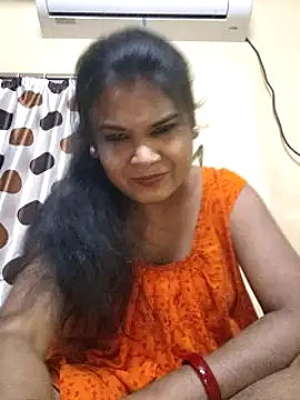 Snapshot of BOLDBEAUTY09 chatting on February 17, 2025, 2:49 pm BOLDBEAUTY09 online show from February 17, 2025, 2:49 pm