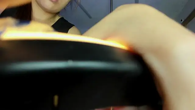 Snapshot of EsperanzaAndJey chatting on September 26, 2025, 7:21 pm EsperanzaAndJey online show from September 26, 2025, 7:21 pm
