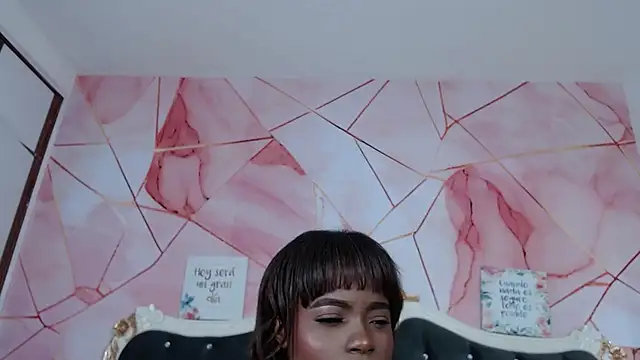 LindaBird online show from February 6, 2026, 6:59 pm