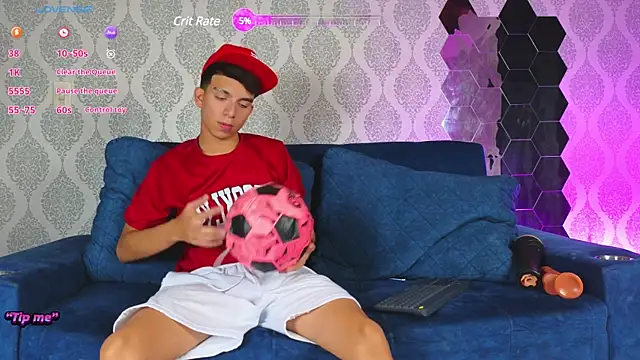 Angel boyy2 online show from February 7, 2025, 1:53 pm