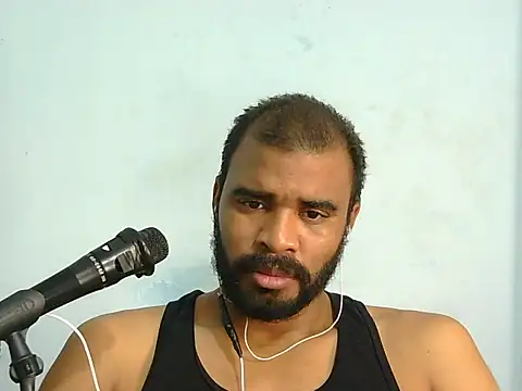 Snapshot of YOX22 chatting on February 9, 2026, 1:42 pm YOX22 online show from February 9, 2026, 1:42 pm