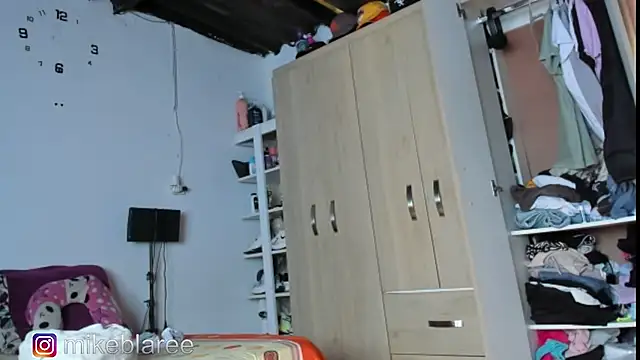 mikeblaree online show from November 29, 2025, 7:14 pm