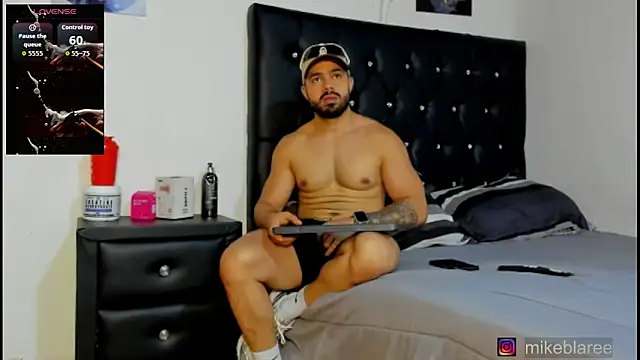 mikeblaree online show from March 19, 2026, 6:52 pm