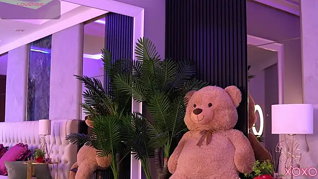 Snapshot of SashaFerrera chatting on October 23, 2025, 6:39 pm SashaFerrera online show from October 23, 2025, 6:39 pm