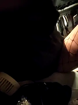 Snapshot of ShysluutGia chatting on February 23, 2026, 6:36 am ShysluutGia online show from February 23, 2026, 6:36 am