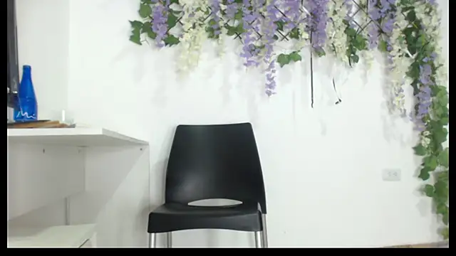 StephyJones1 online show from March 12, 2026, 8:35 pm