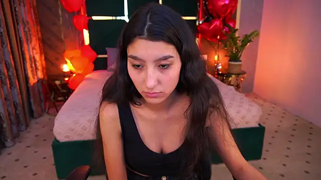 CharmMocco online show from February 28, 2025, 2:09 pm