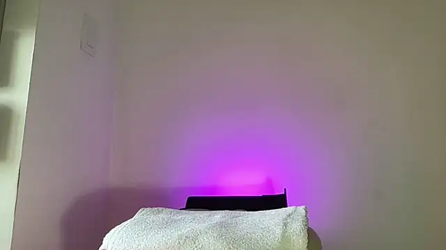 nofacecali online show from February 10, 2026, 6:51 pm