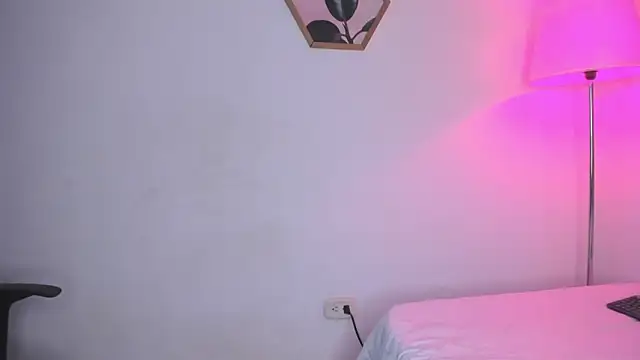 Dhalila  online show from December 17, 2025, 1:16 pm