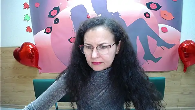 Snapshot of Miroslava_Happi chatting on October 17, 2025, 5:44 am Miroslava Happi online show from October 17, 2025, 5:44 am