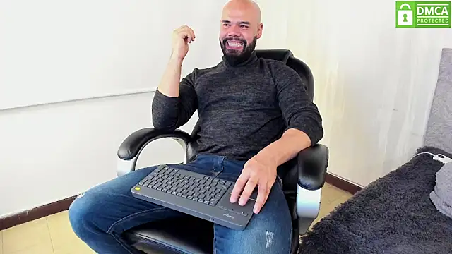 Luke Diaz7 online show from December 21, 2025, 7:10 am