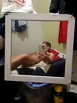 machoactivo1 online show from March 4, 2026, 9:28 am