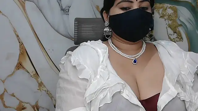 Snapshot of seetatiwari chatting on June 24, 2026, 8:35 am seetatiwari online show from June 24, 2026, 8:35 am