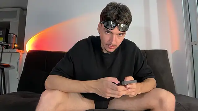 jacknoriz online show from September 10, 2025, 3:49 am