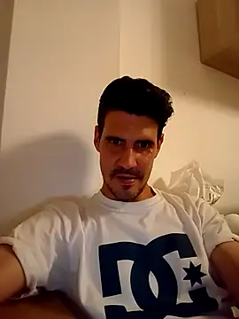 halfArabhalfspanish online show from April 30, 2026, 9:30 pm