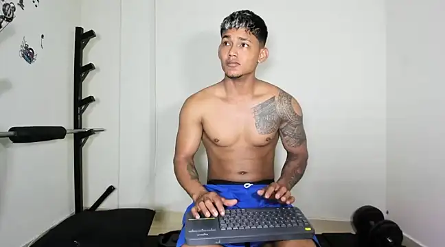 Blackhot000 online show from March 20, 2025, 1:59 pm