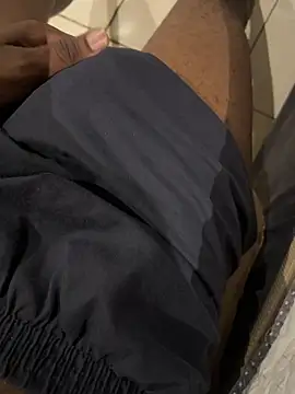 Snapshot of bigDaddyD97 chatting on February 9, 2025, 7:37 am bigDaddyD97 online show from February 9, 2025, 7:37 am