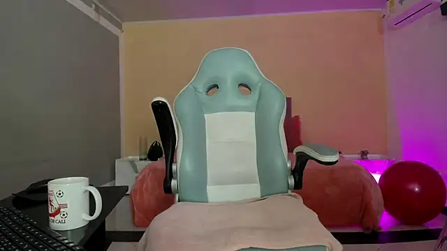 cristal crossfitx online show from April 2, 2026, 10:11 am