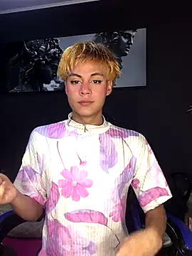 mchissexx online show from November 10, 2025, 2:55 pm