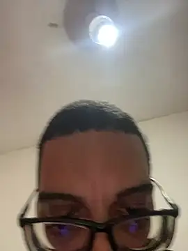 Snapshot of Diegodelicia chatting on July 3, 2026, 4:08 am Diegodelicia online show from July 3, 2026, 4:08 am