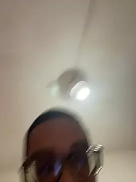 Snapshot of Diegodelicia chatting on June 29, 2026, 6:29 pm Diegodelicia online show from June 29, 2026, 6:29 pm