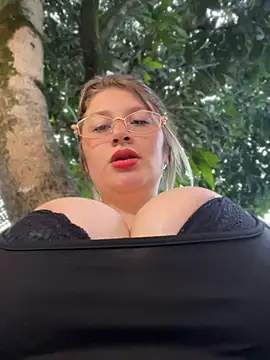 Snapshot of aurora_coldd chatting on July 2, 2026, 10:16 pm aurora coldd online show from July 2, 2026, 10:16 pm