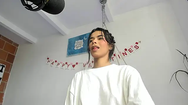 Snapshot of gothwhore77 chatting on February 20, 2025, 4:03 pm gothwhore77 online show from February 20, 2025, 4:03 pm
