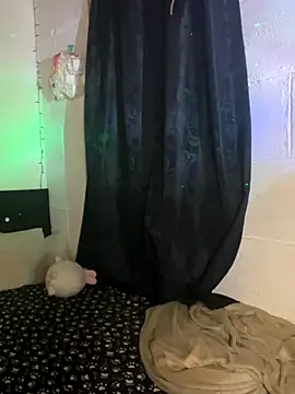 Snapshot of gothwhore77 chatting on October 15, 2025, 2:21 am gothwhore77 online show from October 15, 2025, 2:21 am