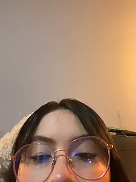 ValentinaOrtiz3 online show from September 18, 2025, 1:08 am