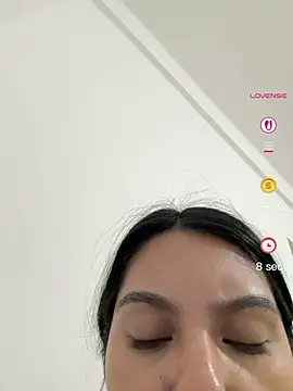 Snapshot of Valeedoll chatting on July 15, 2026, 6:42 am Valeedoll online show from July 15, 2026, 6:42 am