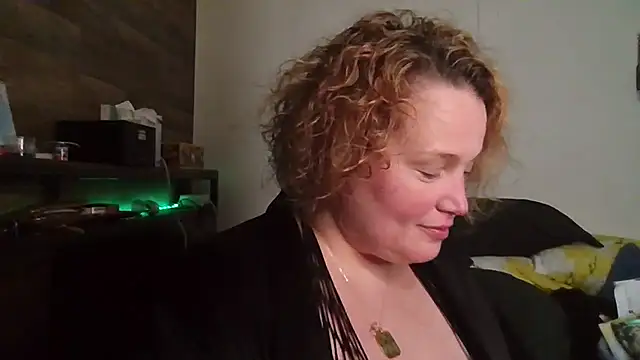 Jezebel888 online show from March 19, 2025, 1:32 am