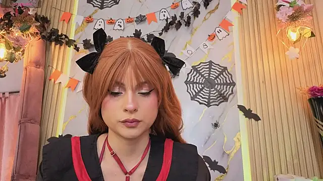 LissaDupont online show from October 28, 2025, 5:23 pm