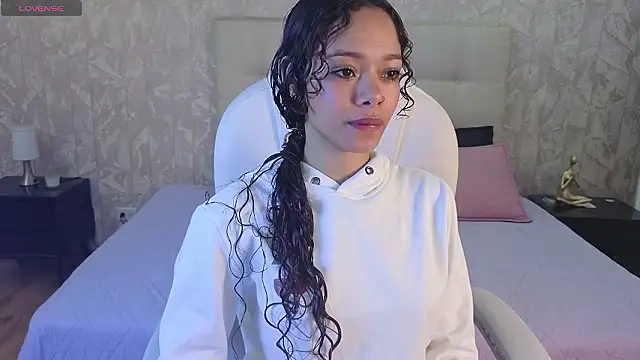 sara sharma  online show from January 10, 2026, 1:28 pm