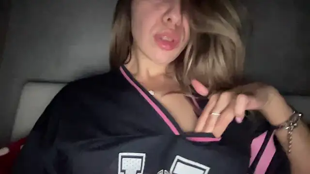 sarrah rossy online show from November 29, 2025, 11:27 pm