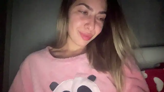 sarrah rossy online show from November 4, 2025, 9:18 pm