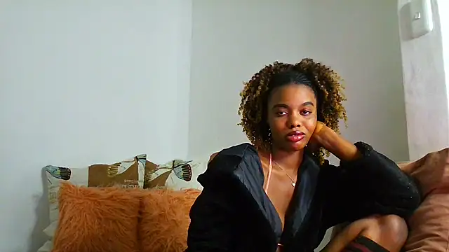 victora3 online show from October 5, 2025, 4:03 am