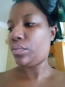 Coco Nile online show from March 6, 2025, 4:52 am