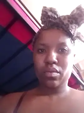 Coco Nile online show from February 20, 2025, 8:39 am