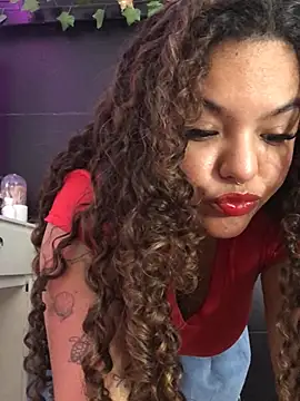 Snapshot of Anitta_bell chatting on January 14, 2026, 1:31 am Anitta bell online show from January 14, 2026, 1:31 am