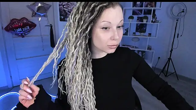 HoneySallyMoore online show from February 8, 2026, 1:53 pm