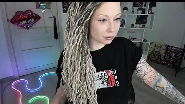 HoneySallyMoore online show from April 9, 2026, 8:26 pm