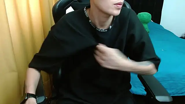 duo peludoo online show from December 18, 2025, 6:23 pm