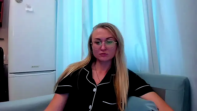your Goddess Eva online show from September 20, 2025, 12:21 pm