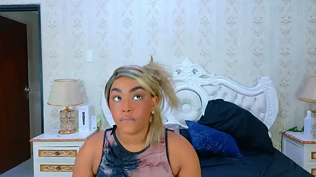 TianahGlow online show from November 13, 2025, 9:08 pm