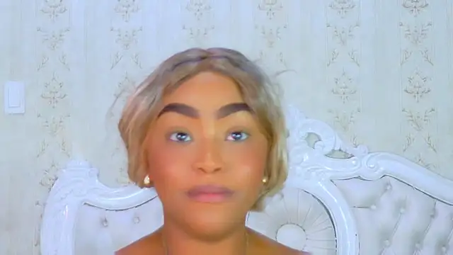 TianahGlow online show from October 3, 2025, 9:27 pm