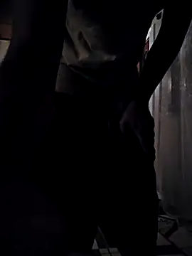 Snapshot of cuckold123 chatting on November 3, 2025, 6:18 am cuckold123 online show from November 3, 2025, 6:18 am